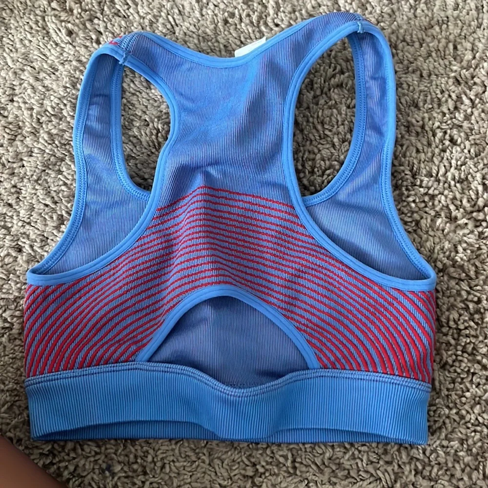 Fabletics bra - Picture 2 of 3